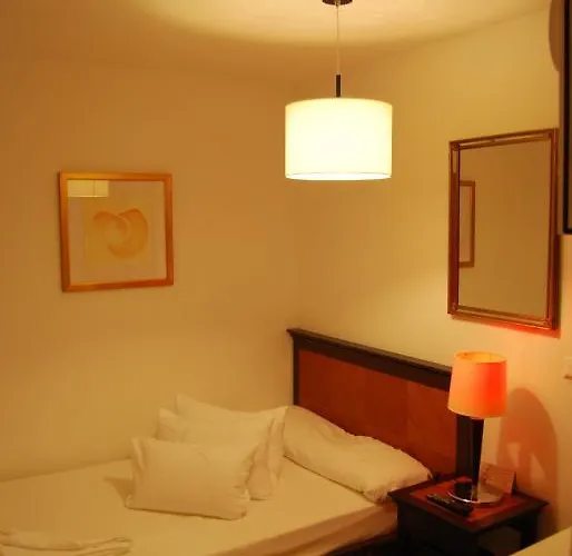 Standard Room with 1 Single Bed